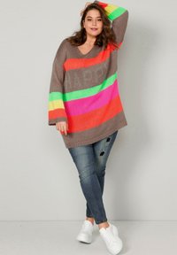 Angel of Style Trui - brown