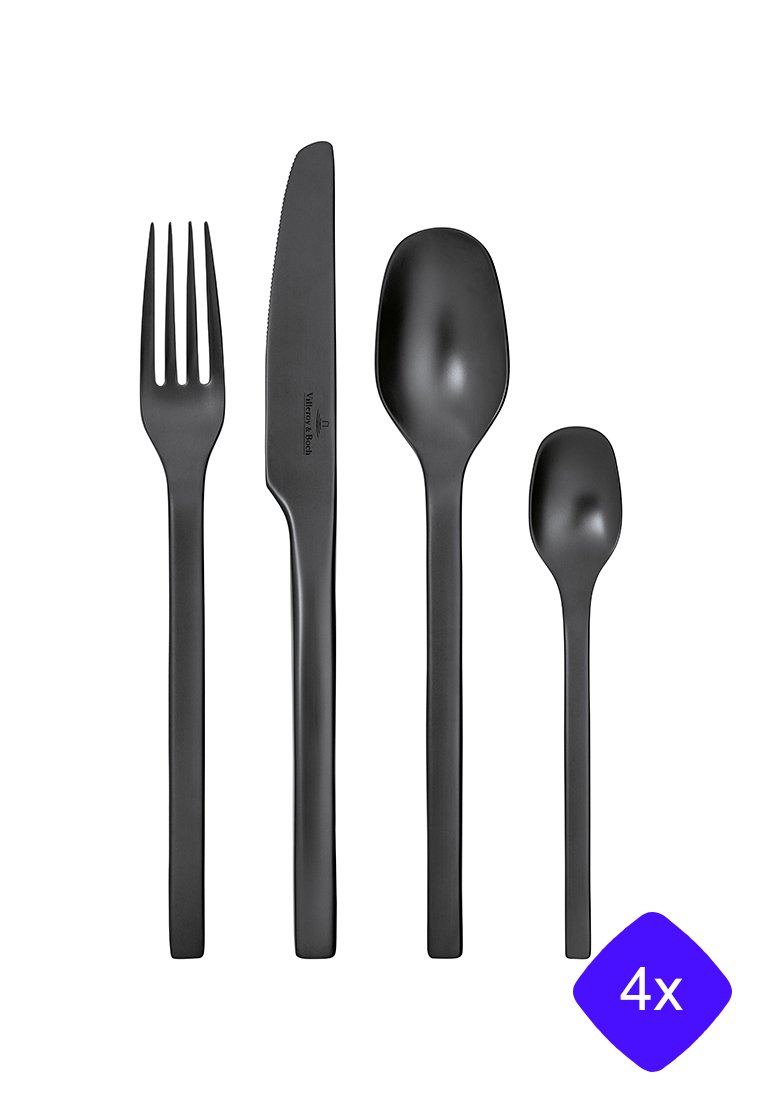 Zestaw czterech czarnych sztućców: widelec, nóż, duża łyżka i mała łyżka. Gładkie matowe wykończenie z ergonomicznym kształtem i eleganckimi liniami.