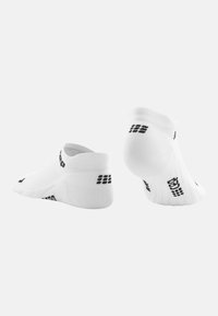 CEP COMPRESSION NO SHOW - Trainer socks - white