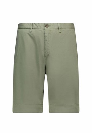 Shorts pour homme en vert olive clair, arrivant au genou, avec fermeture à boutons et passants de ceinture, présentés sur un fond blanc.