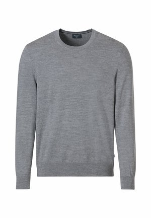 Maglione grigio a maglia con scollo rotondo, maniche lunghe e vita aderente. Tessuto liscio, con dettagli minimi e senza motivi visibili.