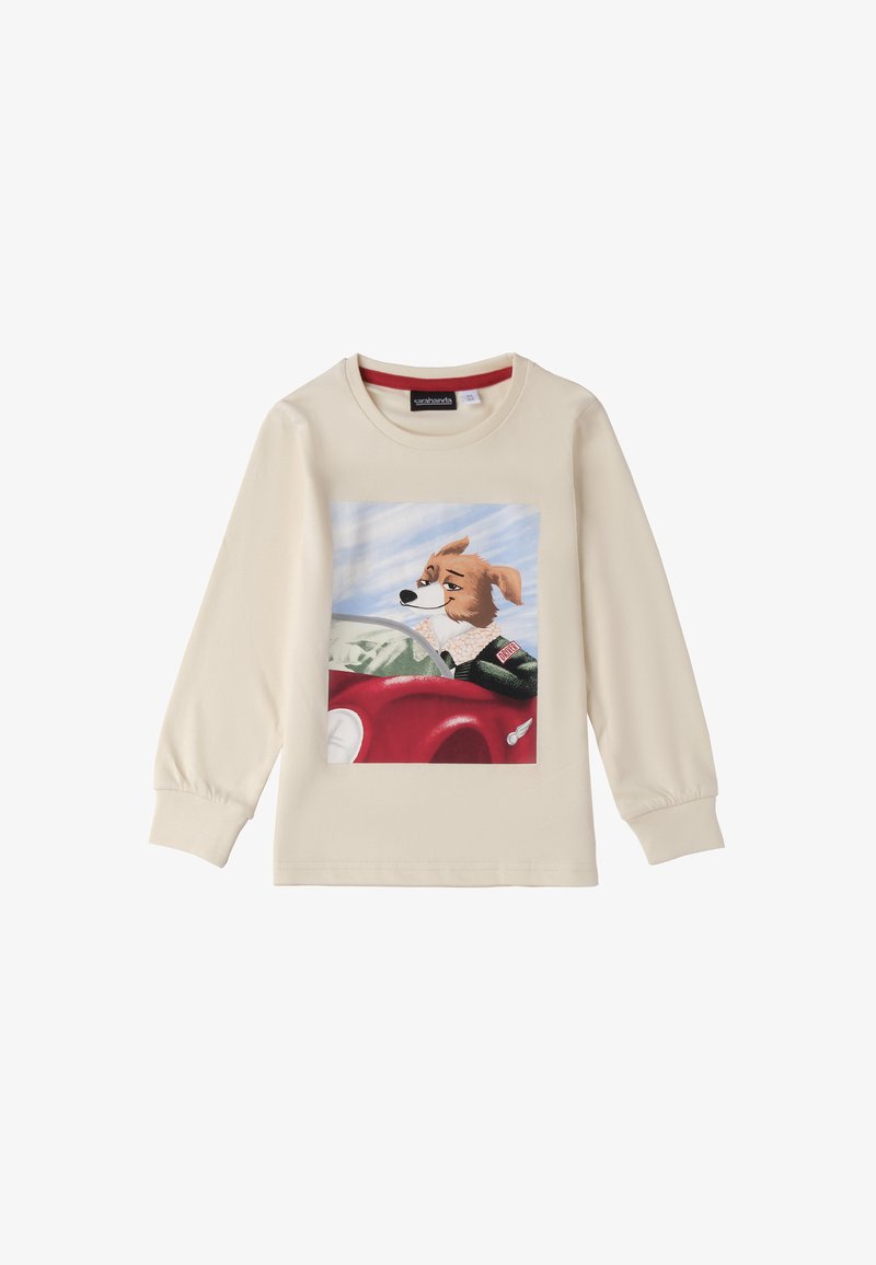 Camisa de manga larga cremosa con un gráfico de un perro en un coche rojo. Tejido suave, con cuello redondo y puños con elástico.