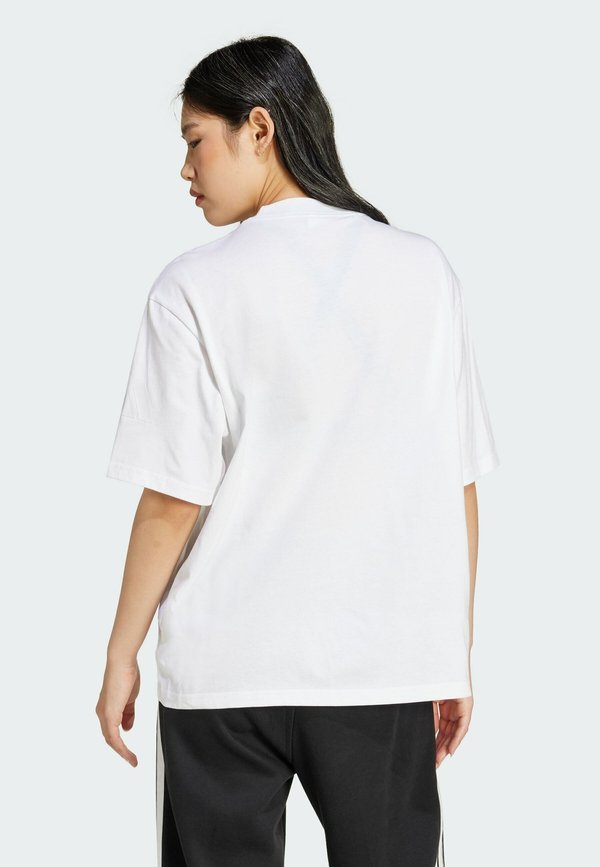 ESSENTIALS CONTEMPORARY BOYFRIEND - Basic T-shirt4