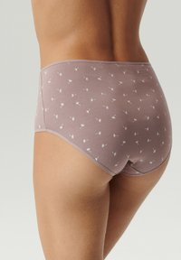 Krótka, wysoka bielizna w kolorze miękkiego mauve. Posiada małe białe wzory kwiatowe. Gładka tekstura z elastycznym pasem.