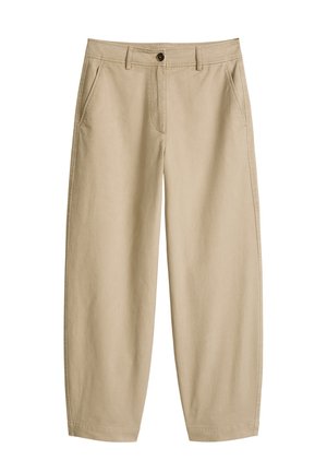 Beige Stoffhose mit geradem Bein, Seitentaschen, Gürtelschlaufen und Knopfverschluss an der Taille, dargestellt vor weißem Hintergrund.