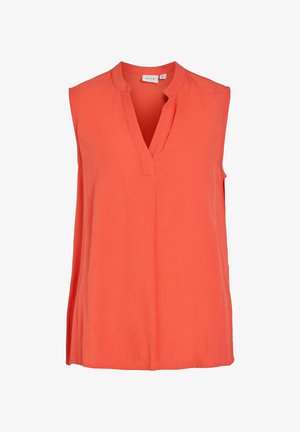 Bez piedurknēm korallkrāsas blūze ar V veida izgriezumu un gludu audumu. Iekļautas sānu šķēlumi ērtai kustībai un brīvam piegriezumam.