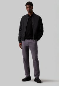 Calvin Klein MODERN SLIM - Chinos - iron gate
