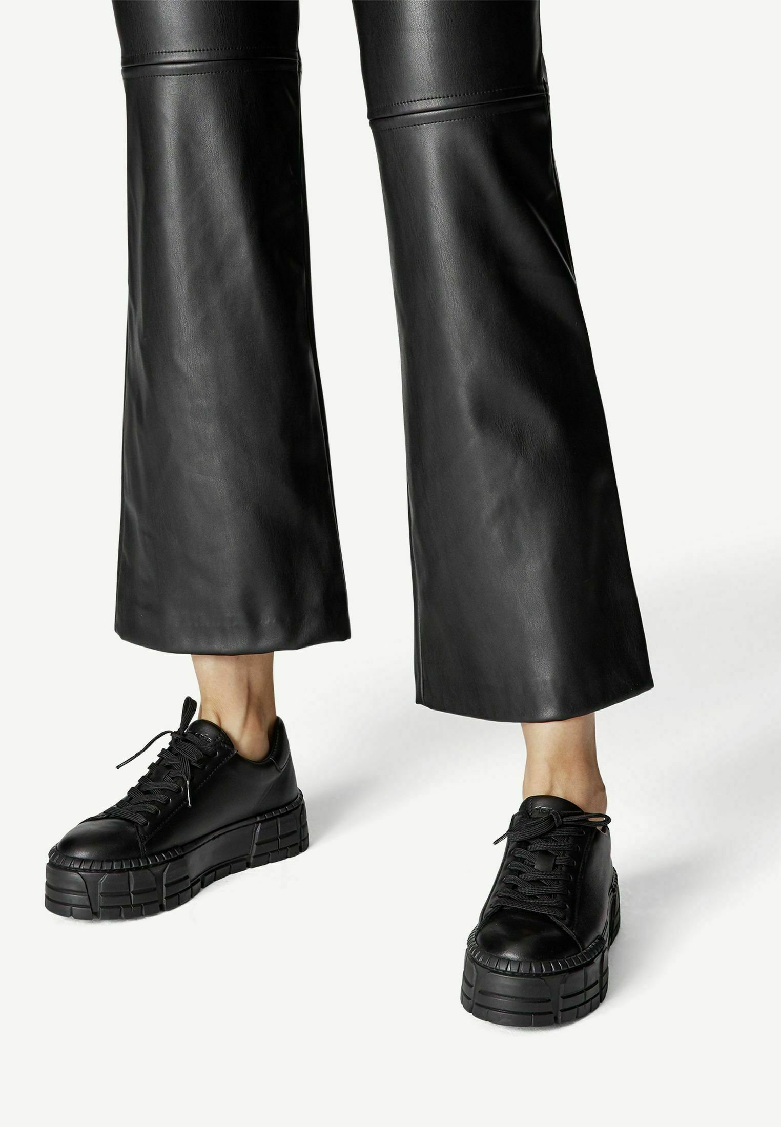 Tamaris Sneakers laag - black leather/Zwart - Zalando.nl