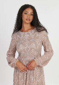 Maryisa EMBELLISHED SEQUINS  - Společenské šaty - taupe blush