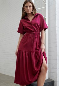 WILLA Paitamekko - burgundy