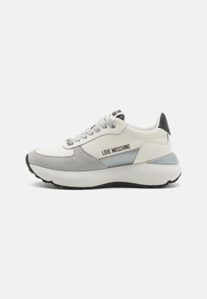 Love Moschino SPEED LOVE - Sneakers basse - bianco/argento/nero