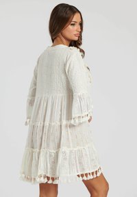 South Beach TRIM TIERED TASSEL MINI - Complementos de playa - white