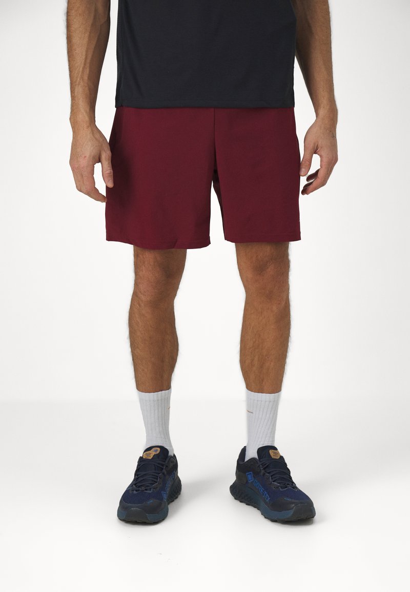 New Balance ESSENTIALS SHORT - Träningsshorts - mercury red