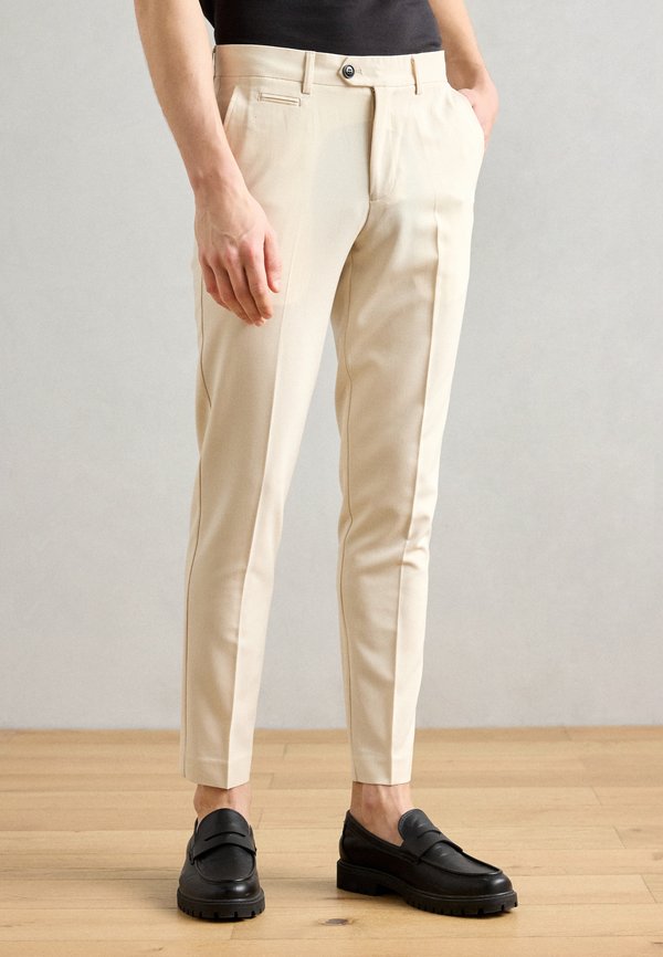 CLUB PANTS - Trousers