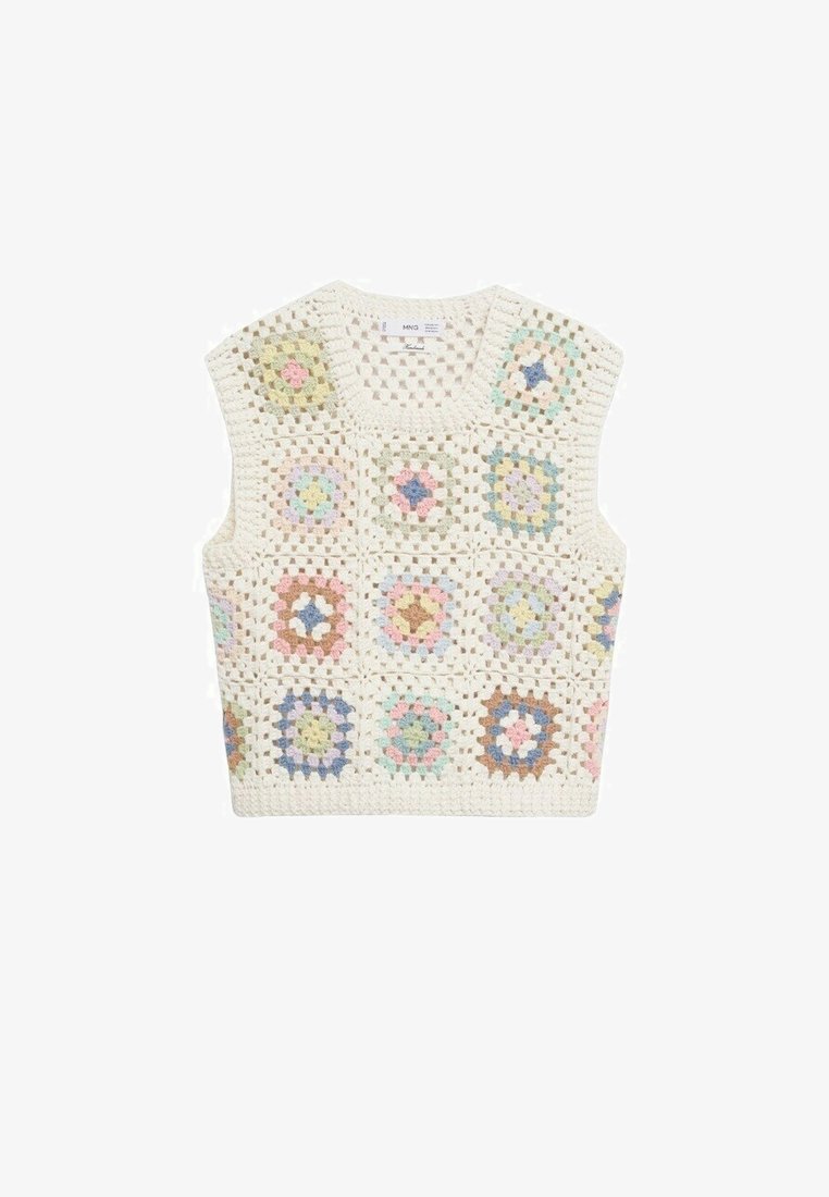 Gilet sans manches crocheté avec une base crème affichant une grille de carrés granny multicolores pastel.