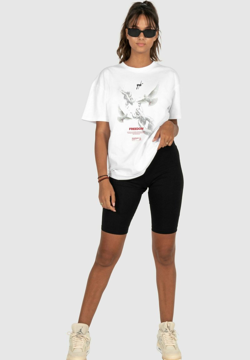 MJ Gonzales FREEDOM HEAVY OVERSIZED - T-shirts print - white