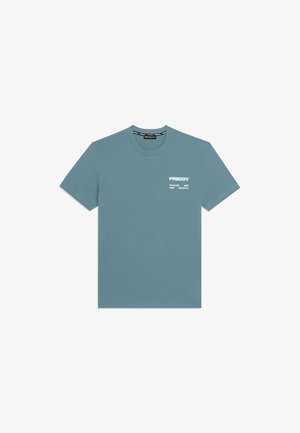 Camiseta azul de manga corta con cuello redondo y logo blanco "FREDDY" junto con texto en el lado izquierdo del pecho.