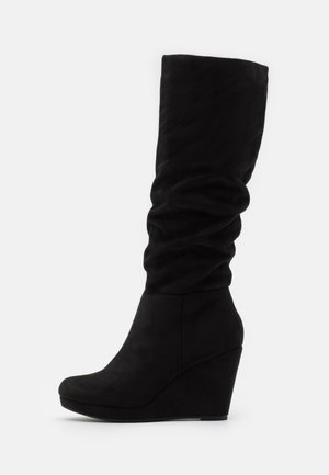 Boots med høye hæler - black