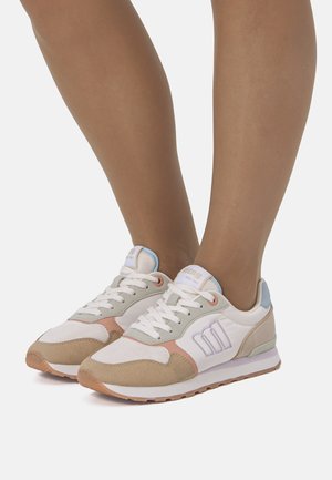 DEPORTIVAS JOGGO - Zapatillas - maquillaje