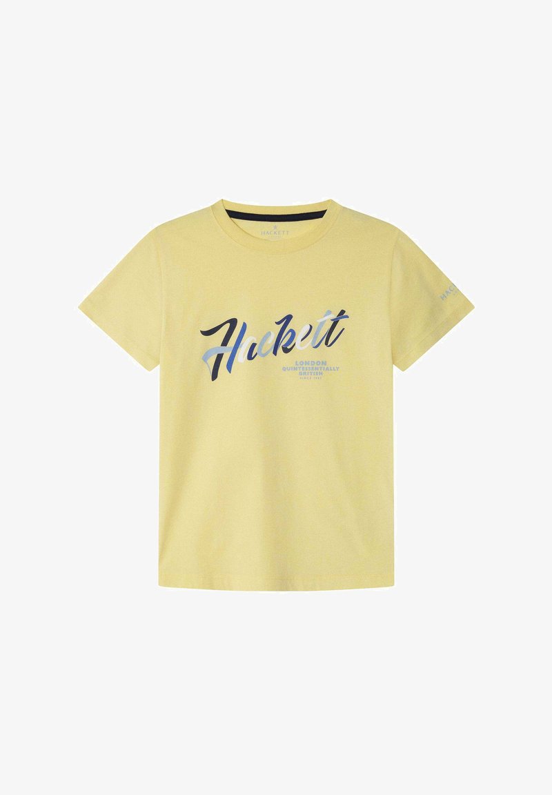 Gul bomulds T-shirt med "Hackett" i multifarvet blå tekst, samt yderligere brandingdetaljer på forsiden og ærmet.