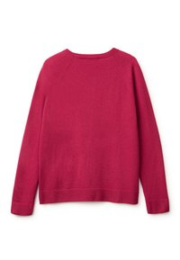 Czerwony sweter z dzianiny z okrągłym dekoltem, długimi raglanowymi rękawami oraz ribbowanymi mankietami i dołem. Gładka faktura w jednolitym kolorze bez widocznych wzorów.