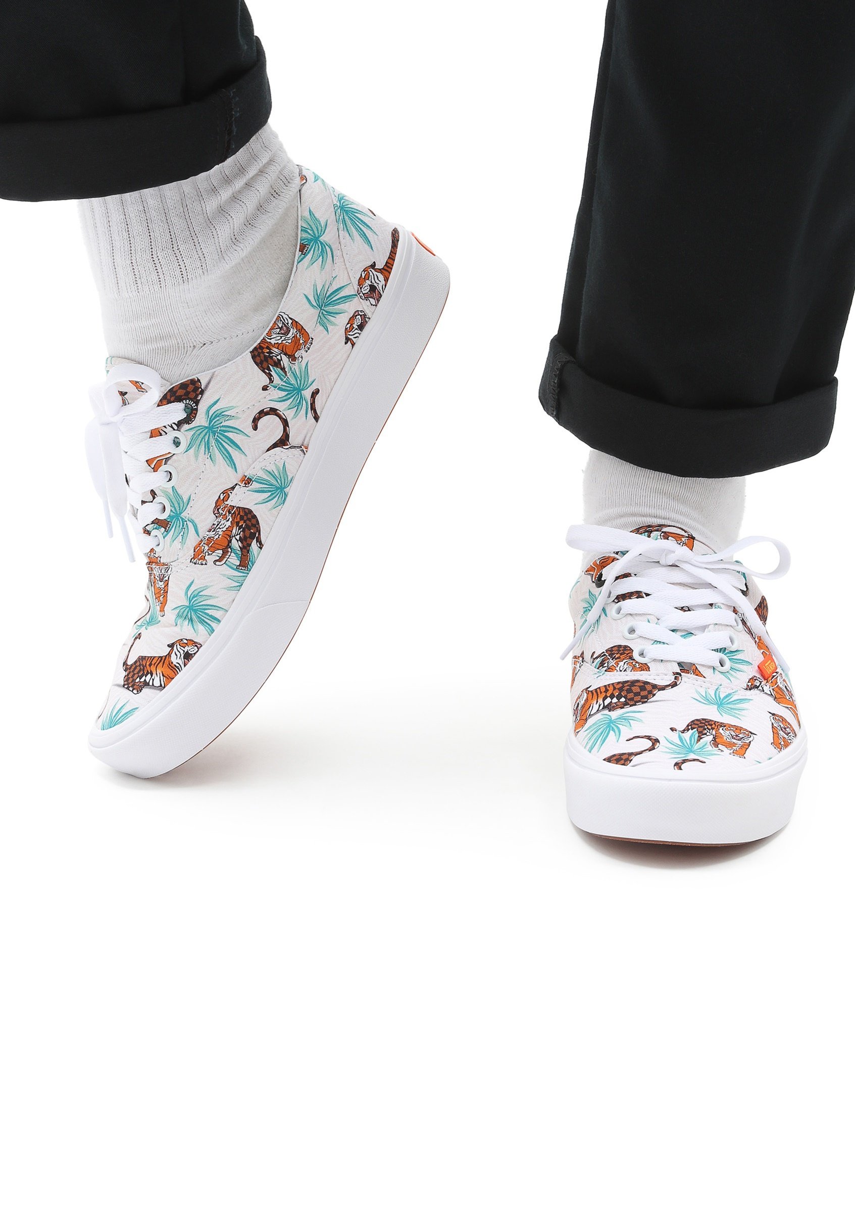 Vans UA COMFYCUSH ERA - Zapatos con cordones - discovery projctcttgrchk/ blanco - Zalando.es
