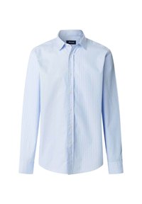 Camicia button-down azzurro chiaro con sottili righe bianche verticali, maniche lunghe e colletto a punta, realizzata in un morbido tessuto in misto cotone.