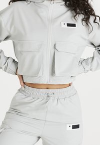 SIKSILK Træningsjakke - grey