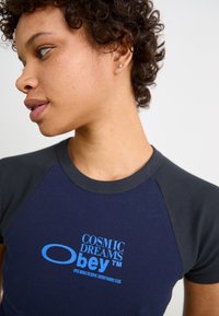 Obey Clothing COSMIC DREAMS - T-shirt print - black iris