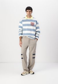 Pal Sporting Goods DRIFT STRIPED LONG SLEEVE UNISEX - Φούτερ - light blue