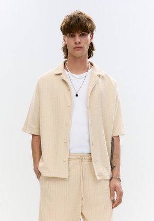 PULL&BEAR SHORT SLEEVE  - Košeľa - sand