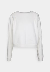 Vit crewneck sweatshirt med lång ärm, avslappnad passform och minimala sömdetaljer på en neutral bakgrund.