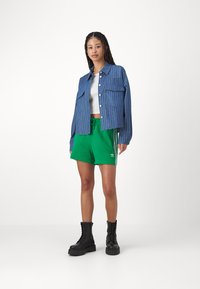 adidas Originals Tréningruha alsók - green
