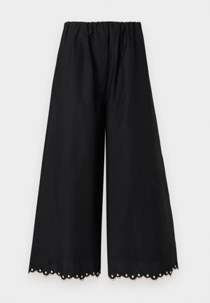 Pantalones negros de pierna ancha con cintura elástica y dobladillo festoneado con detalles de cortes circulares.