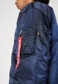 Alpha Industries UNISEX - Bombejakke - ultra navy
