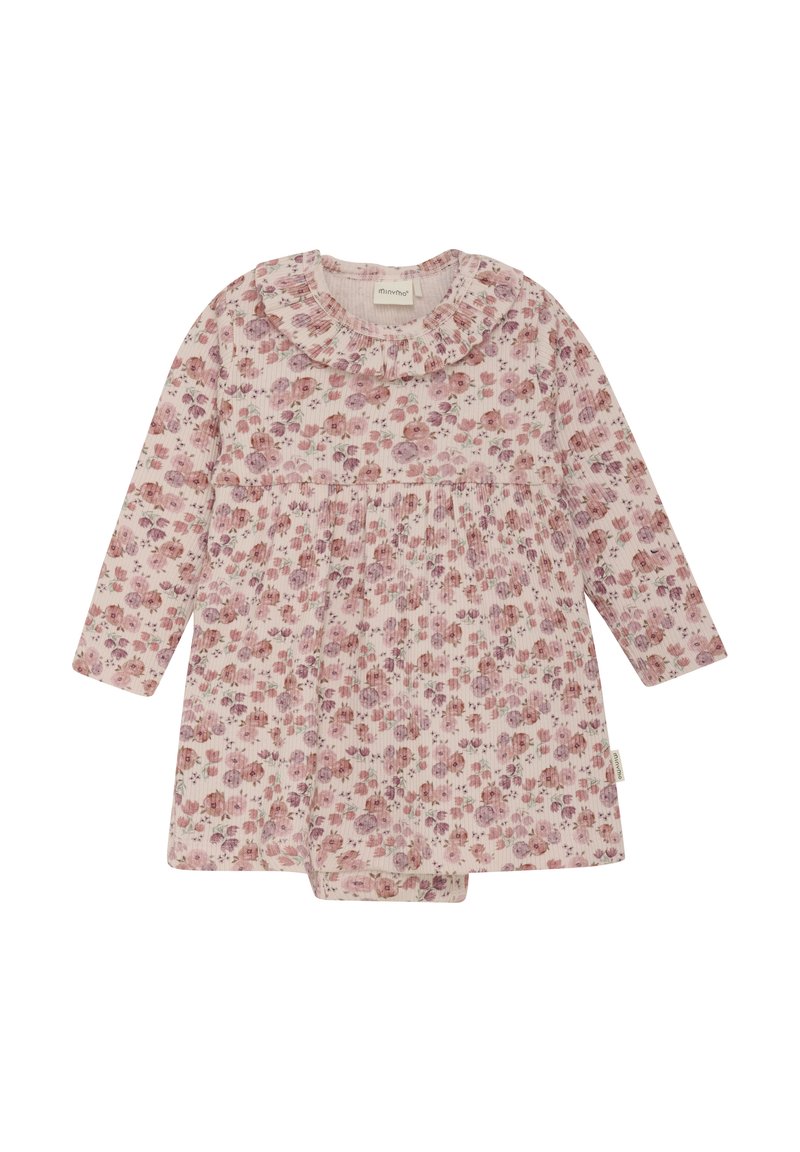 Blommig långärmad klänning i mjuk bomull, med volangkrage, rosa och lila blommönster samt en rynkad byst för en texturerad look.