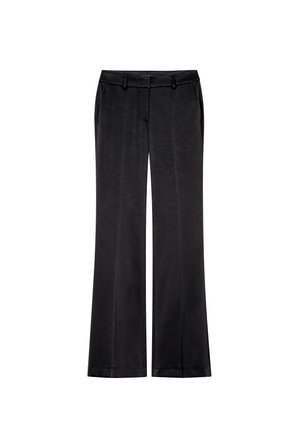 Schwarze weit geschnittene Hose aus glattem Stoff mit einer vorderen Bügelfalte, Gürtelschlaufen und seitlichen Taschen. Schlichtes und tailliertes Design.