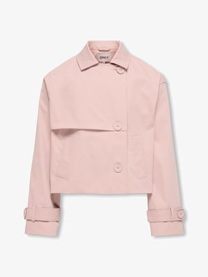 Heleroosa lühike jakk laiema kraega, kolme eesmisest nupust, kahe küljetaskuga ja otseteibitud rihmade detailidega varrukatel.