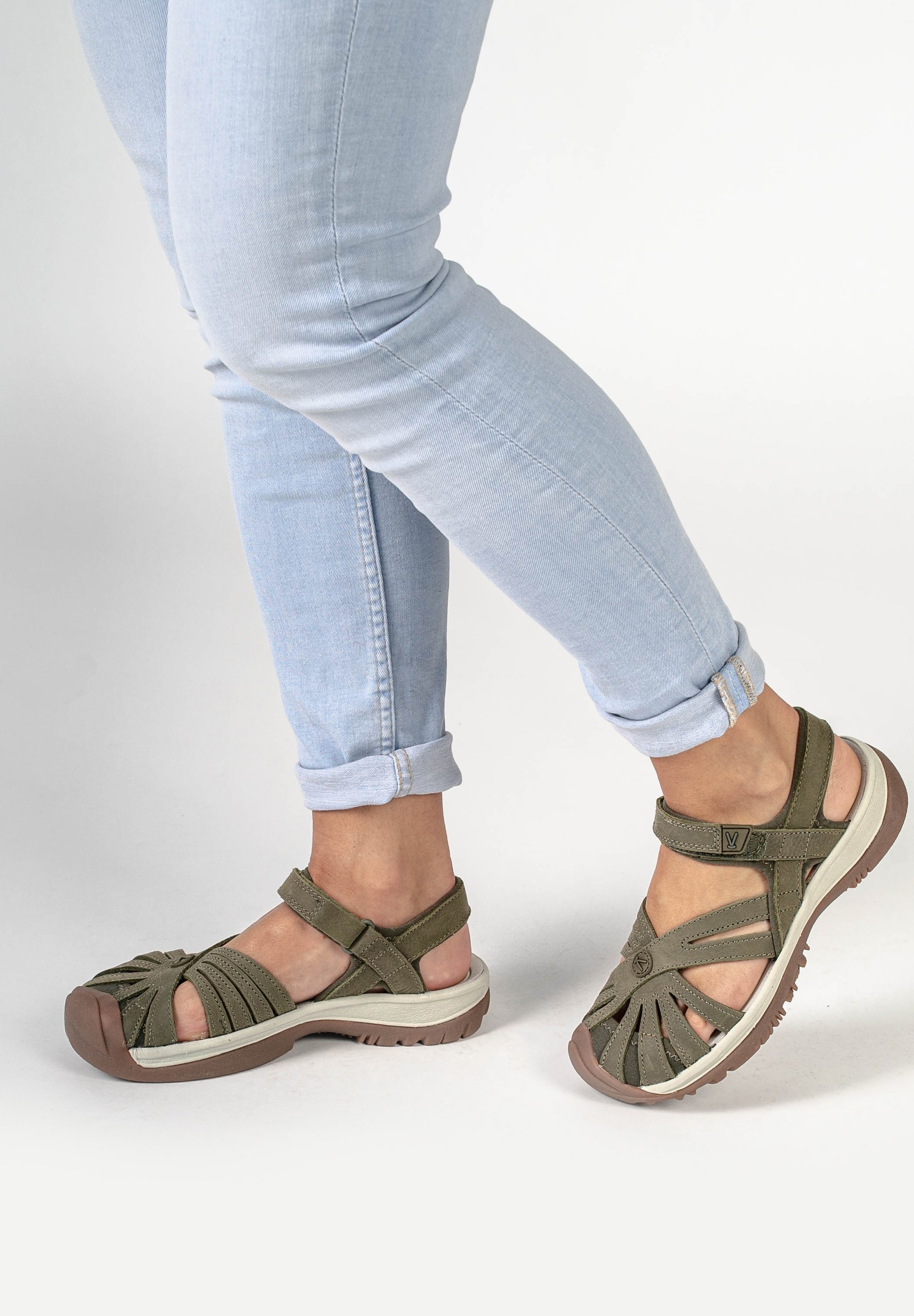 keen rose sandal