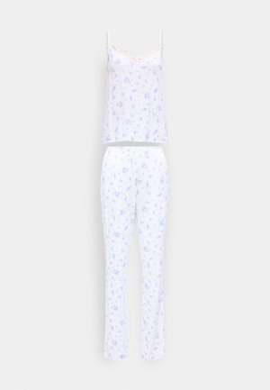 Bijeli komplet pidžame s laganim plavim cvjetnim uzorkom, uključujući bezrukavnu majicu ukrašenu čipkom i odgovarajuće hlače pune dužine.