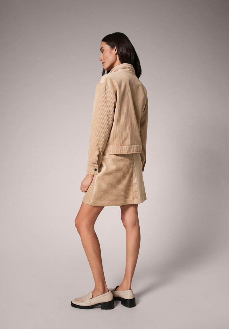 Damen Leichte Jacken | comma Übergangsjacke beige - NU42635 Damen Leichte Jacken | comma Übergangsjacke beige - NU42635