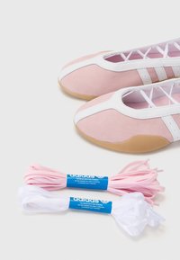 adidas Originals TAEKWONDO MEI BALLET - Matalavartiset tennarit - clear pink/ftwr white/gum