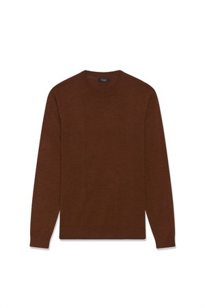 Hnedý sveter s dlhými rukávmi z mäkkého materiálu, s klasickým okrúhlym výstrihom a rebrovanými manžetami, s hladkou a rovnomernou textúrou.