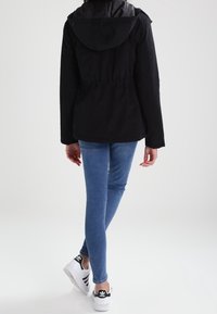 TWINTIP Giacca da mezza stagione - black
