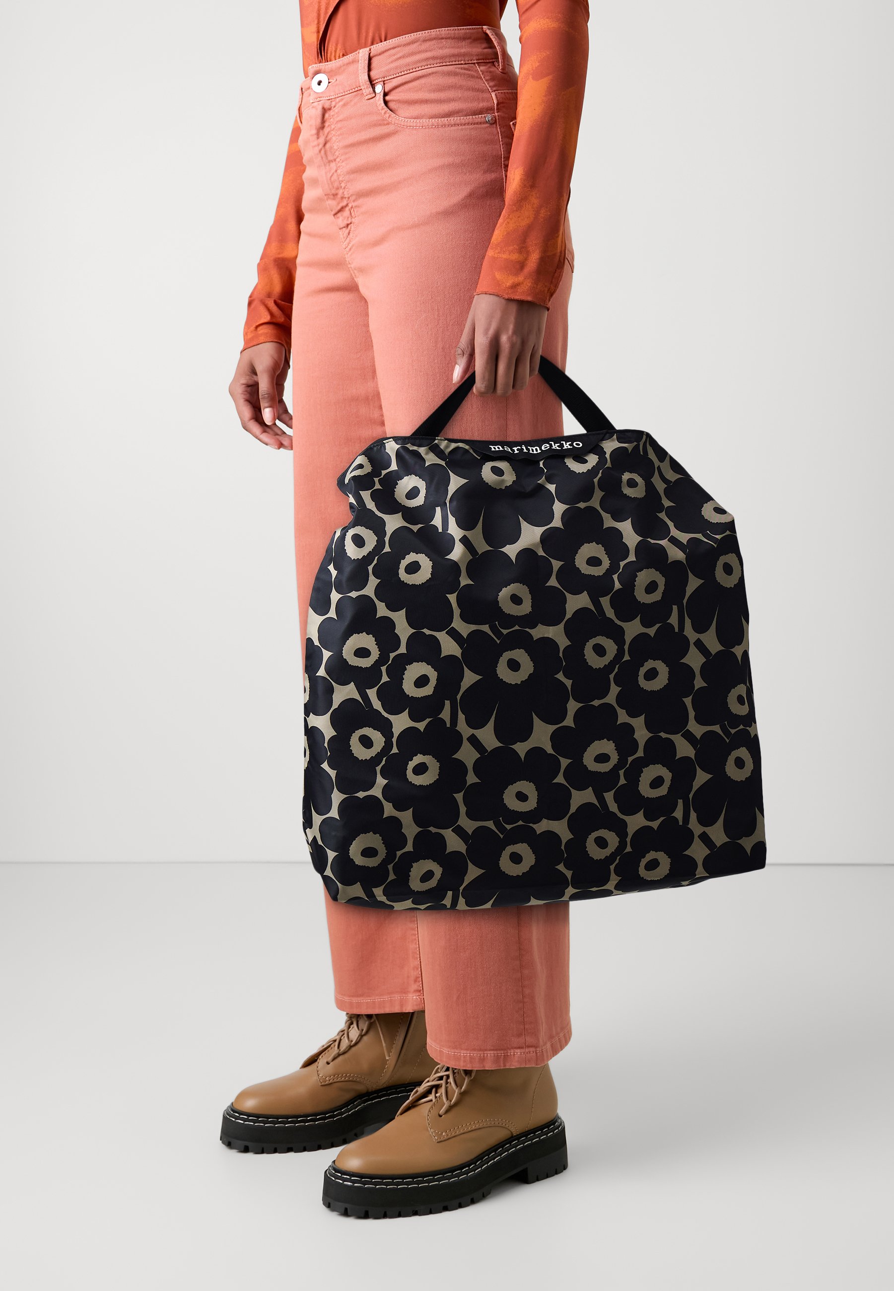 その他 marimekko fyrcandleholder Marimekko NEAT CROSSBODY MINI UNIKKO L - Shopping Bag - black