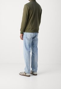 INDICODE JEANS Sudadera - olive