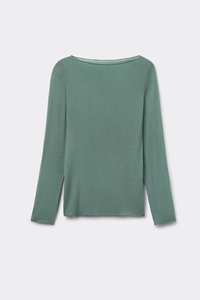 Langärmliges Strickoberteil mit Rundhalsausschnitt in Moosgrün, schlichtes Design, leichter Stoff, flach auf hellem Hintergrund liegend.