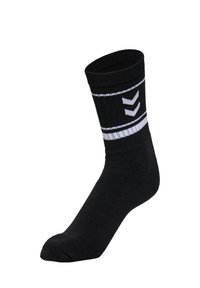 Schwarze Baumwollsocke mit geripptem Muster, versehen mit weißen horizontalen Streifen und einem Zickzackmuster, designed für Komfort und Passform.