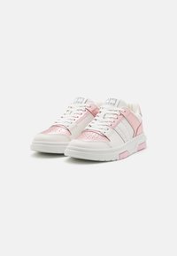 Tommy Jeans Treniņu apavi - misty pink