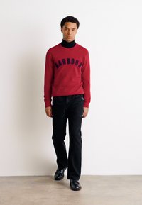 Barbour PREP LOGO CREW NECK - Camisola - highland red